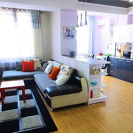 Bishkek Flatlux Apartments Luaran gambar