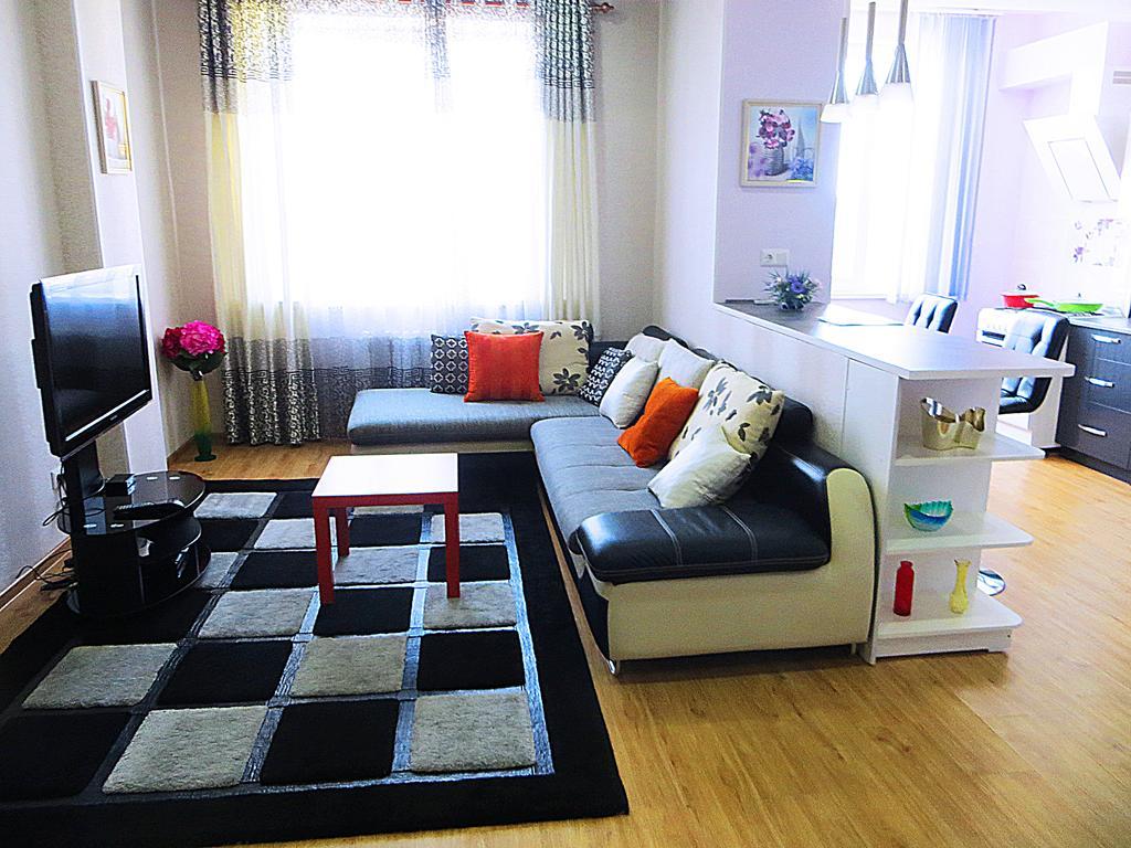 Bishkek Flatlux Apartments Luaran gambar