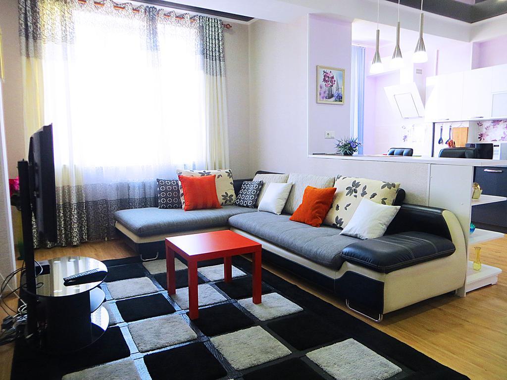 Bishkek Flatlux Apartments Luaran gambar