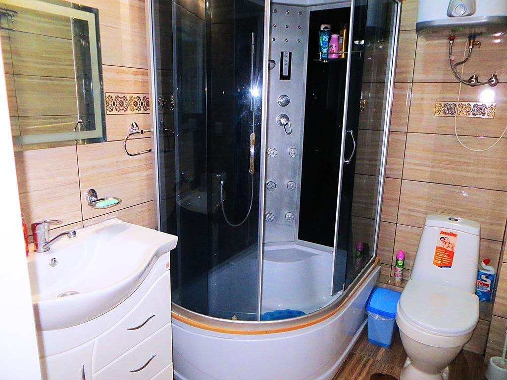 Bishkek Flatlux Apartments Luaran gambar